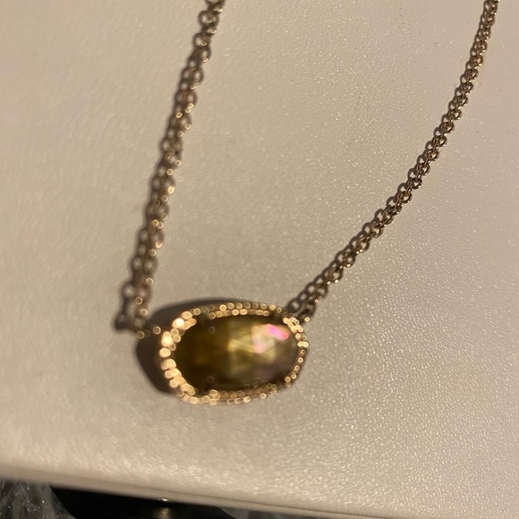 Kendra Scott Black Abalone Elisa Necklace in Gold - Picture 4 of 7